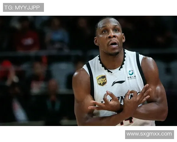 哈德森的传奇之旅:探索他在篮球历史中的辉煌成就与影响力